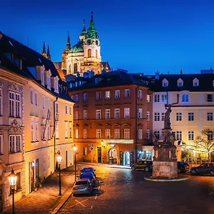 Old Royal Post Boutique & Premium Praha